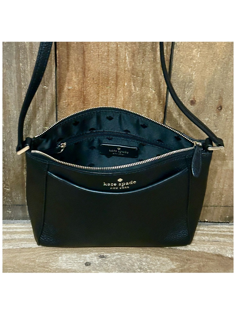 Kate Spade. 6 Piece: Monica Crossbody, Glasses, Case, Socks, Scarf & Dust Bag. - Picture 8 of 16